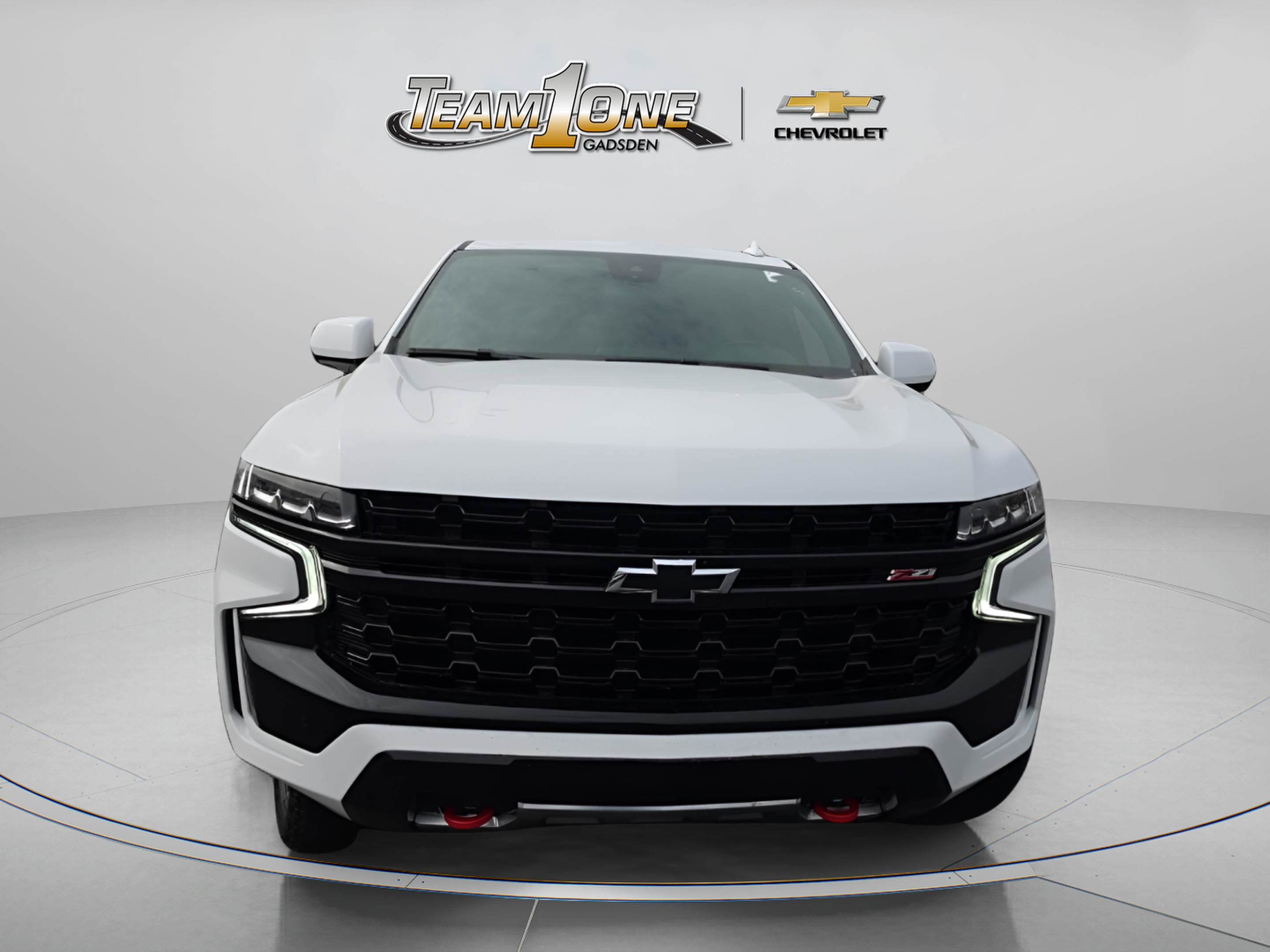 Used 2024 Chevrolet Suburban Z71 image 2