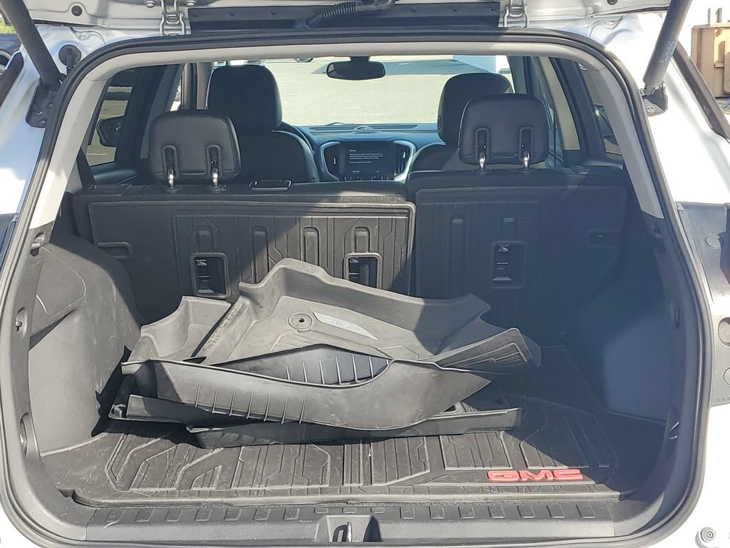 Certified 2019 GMC Terrain SLT w/ Preferred Package AWD/4WD image 11