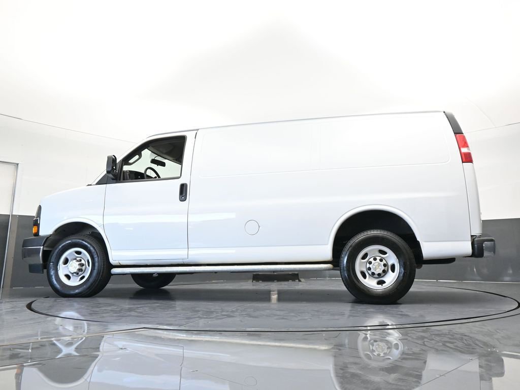 Used 2024 Chevrolet Express 2500 w/ Driver Convenience Package image 49