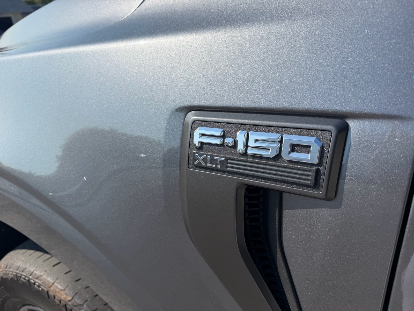 Used 2023 Ford F150 XLT w/ Equipment Group 302A High AWD/4WD image 10