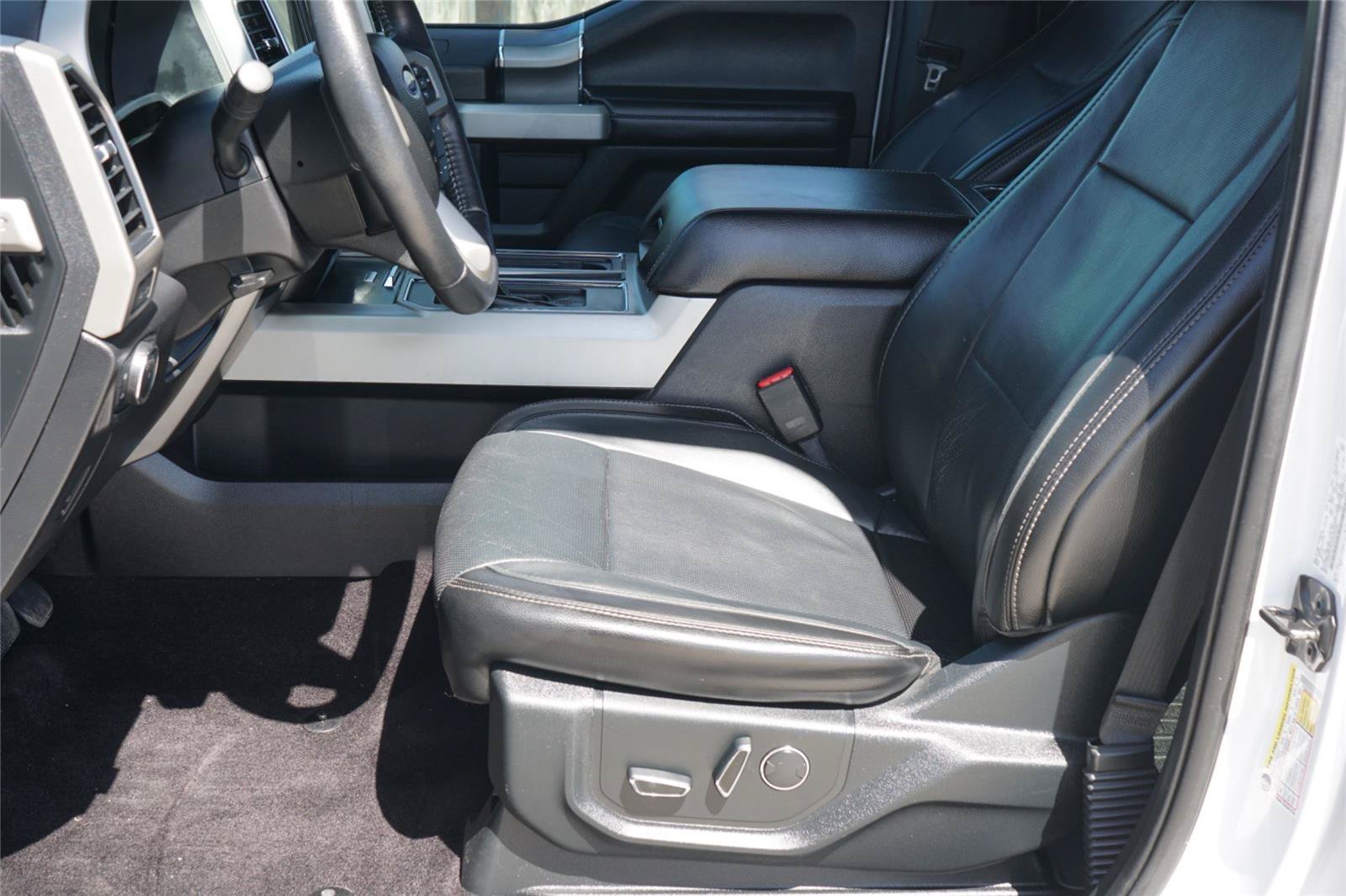 Used 2017 Ford F150 Lariat AWD/4WD image 10
