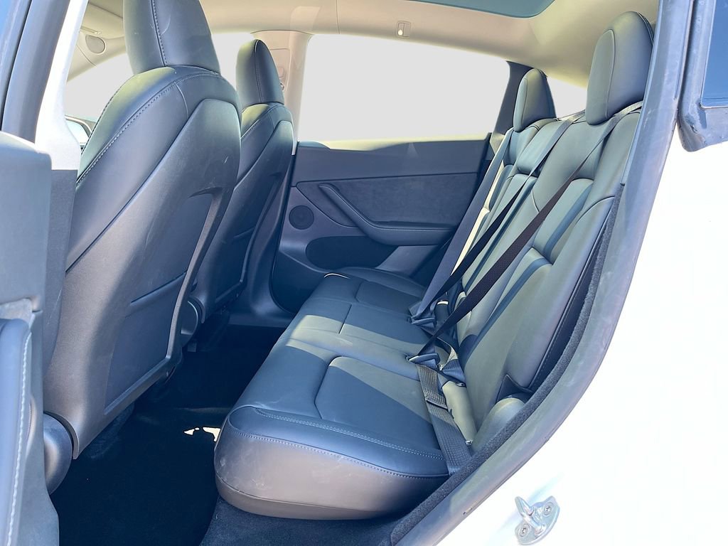 Used 2024 Tesla Model Y Performance image 23