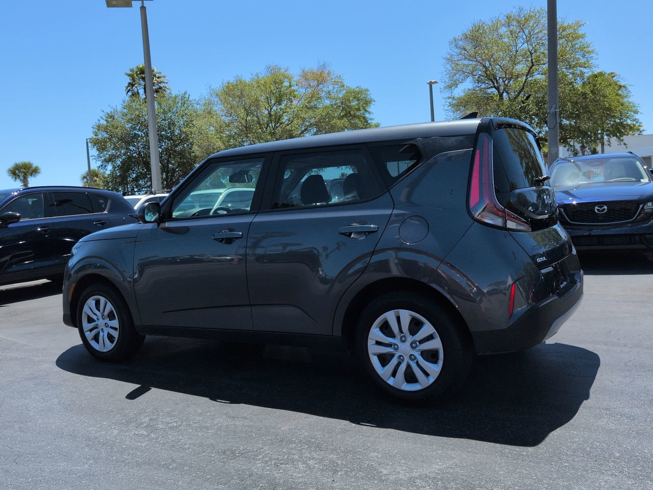 Used 2025 Kia Soul LX image 6