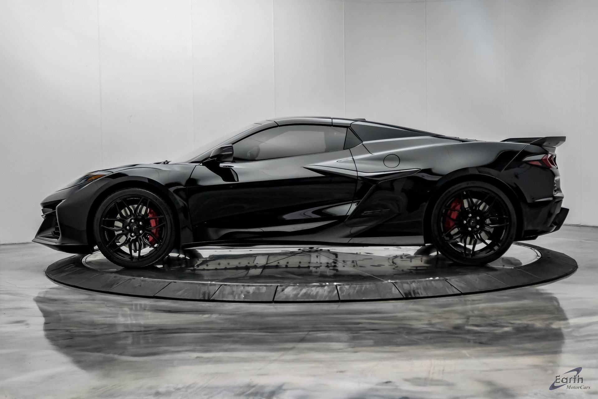 Used 2026 Chevrolet Corvette Z06 RWD image 9