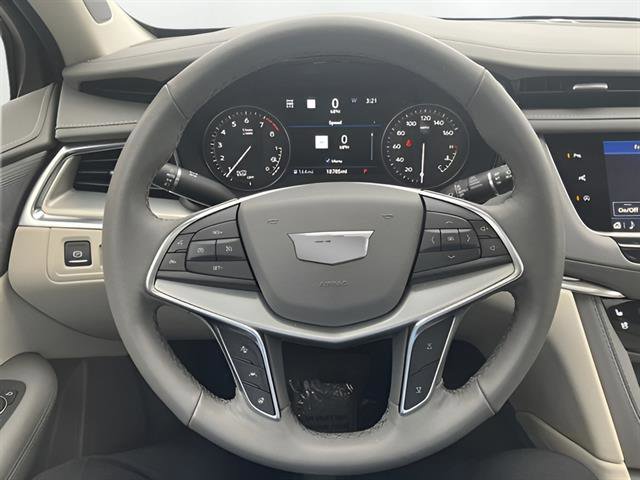 Certified 2023 Cadillac XT5 Premium Luxury w/ Technology Package image 14