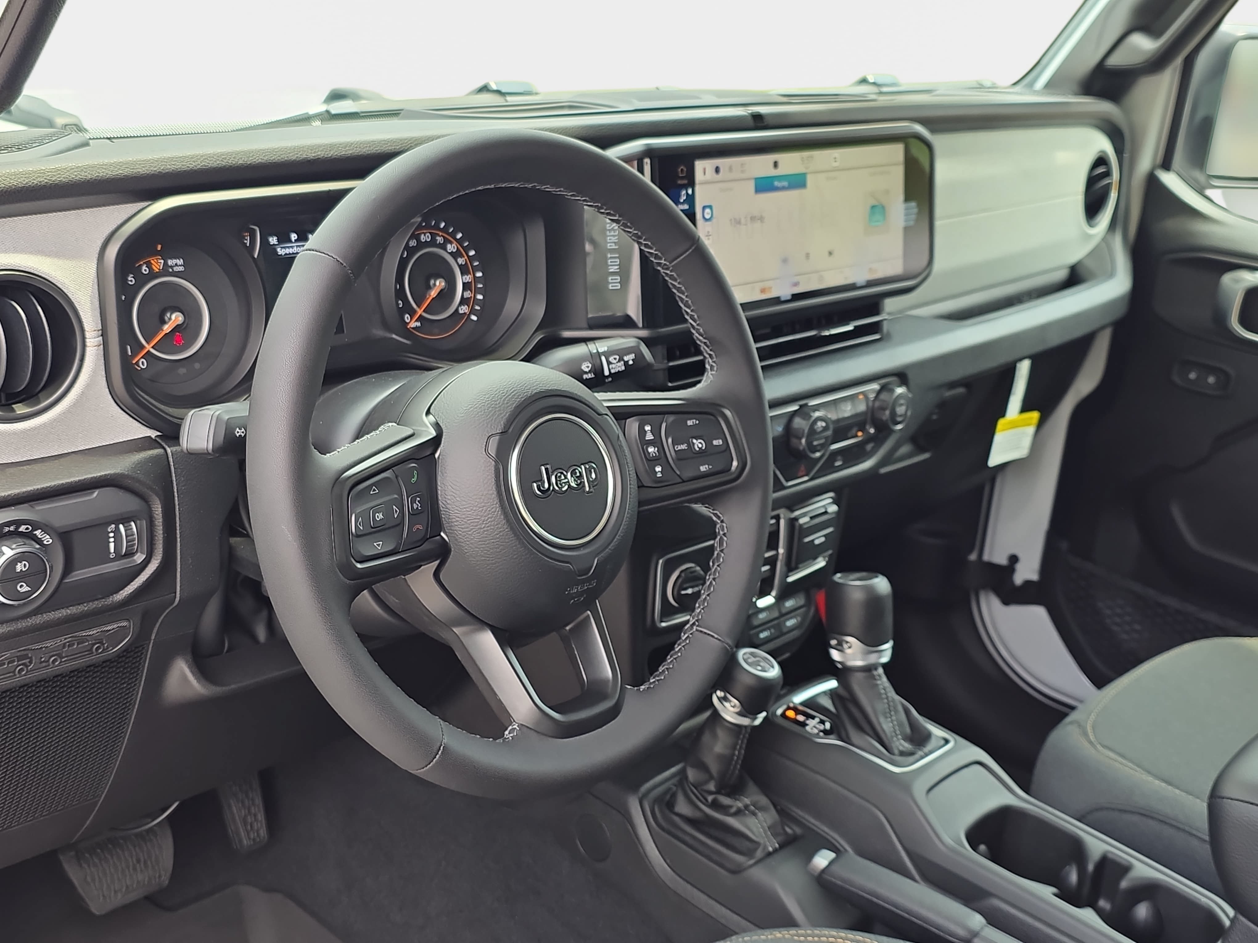 New 2026 Jeep Gladiator Sport AWD/4WD image 13