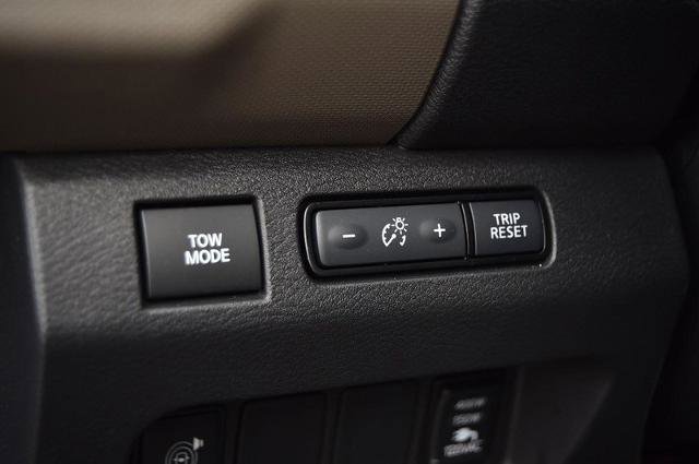 Certified 2024 Nissan Frontier SV w/ Technology Package image 14