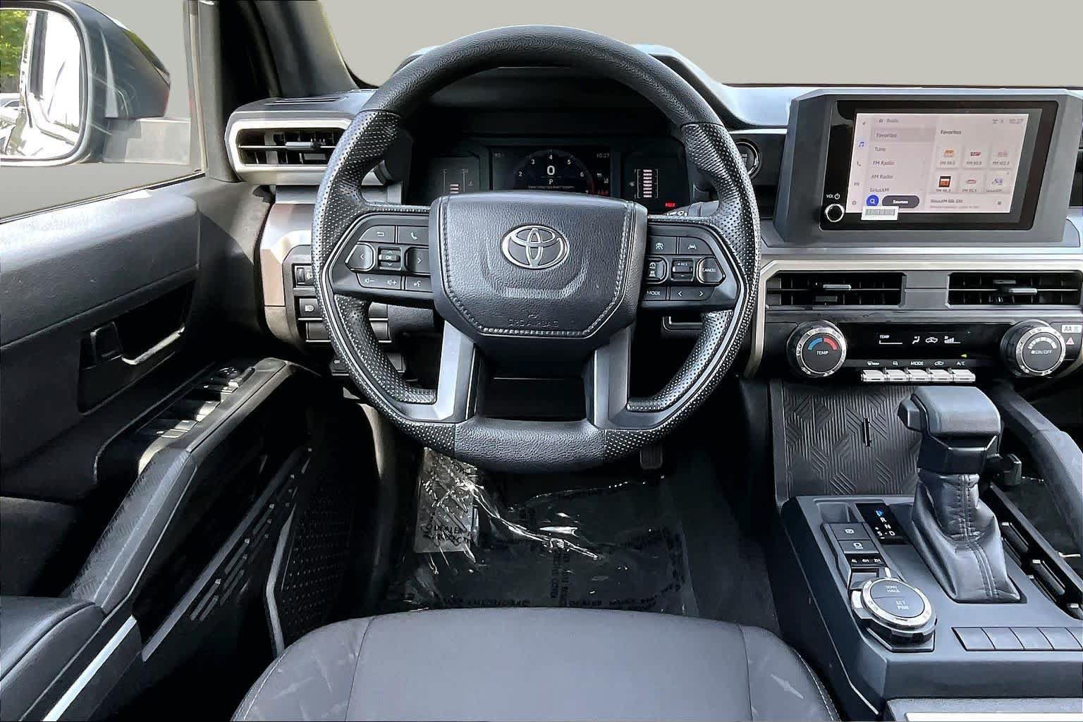 Used 2025 Toyota Tacoma SR5 AWD/4WD image 6