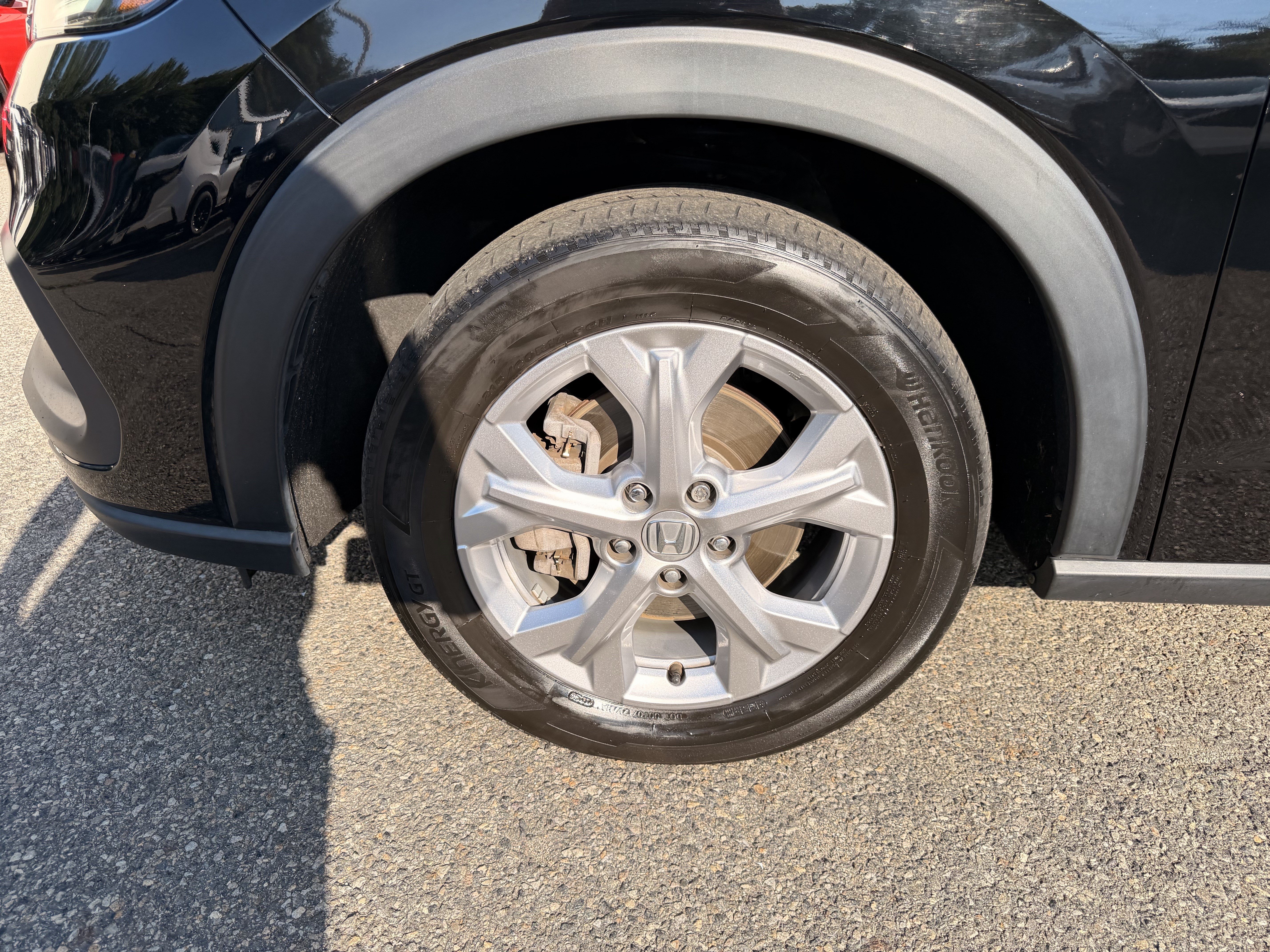 Used 2023 Honda HR-V LX image 7