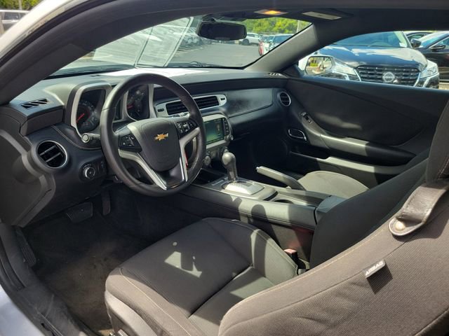 Used 2015 Chevrolet Camaro LT w/ 1LT Preferred Package RWD image 11