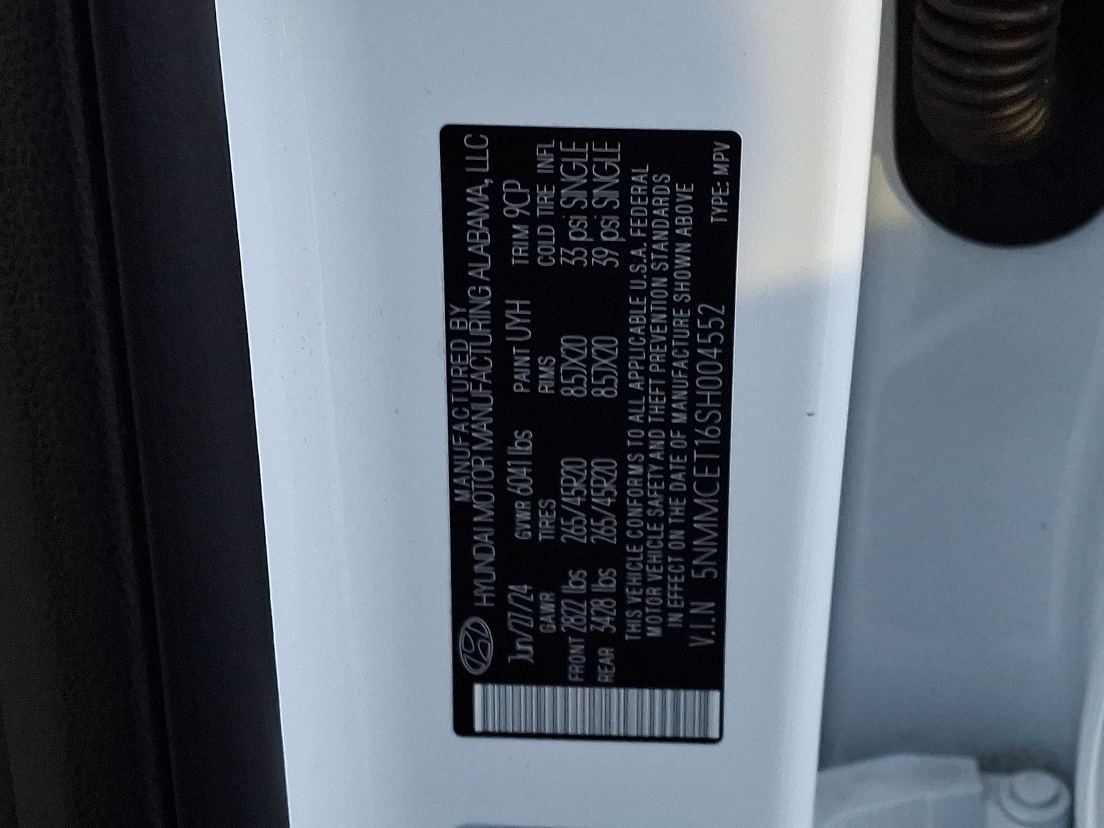 Certified 2025 Genesis Electrified GV70 w/ Prestige Package AWD/4WD image 29