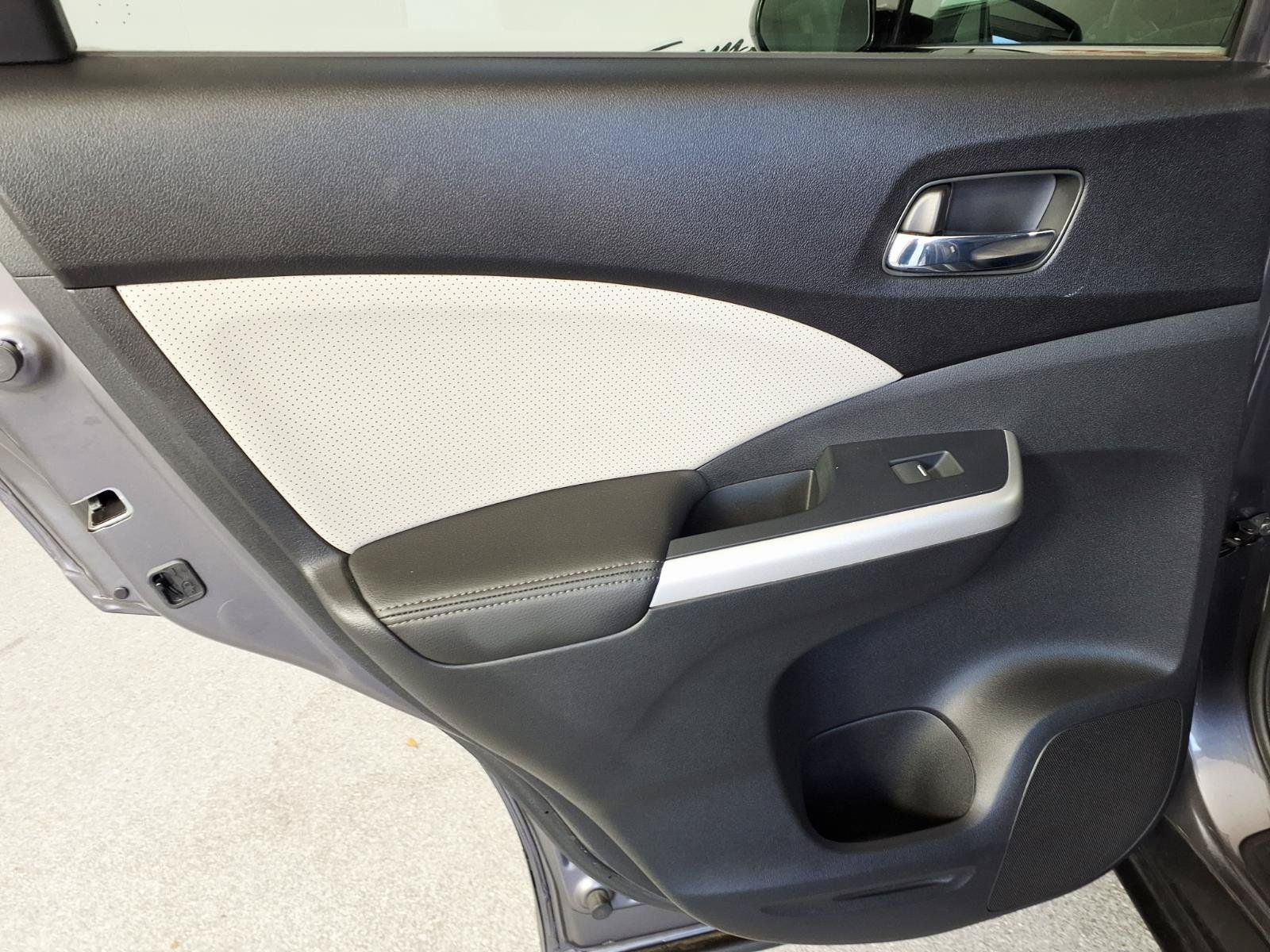 Used 2015 Honda CR-V EX-L image 25