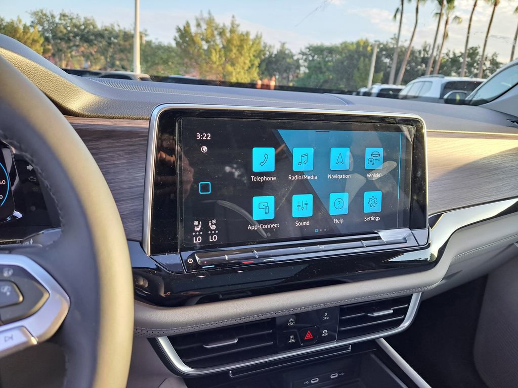 New 2026 Volkswagen Atlas SEL Premium R-Line image 9