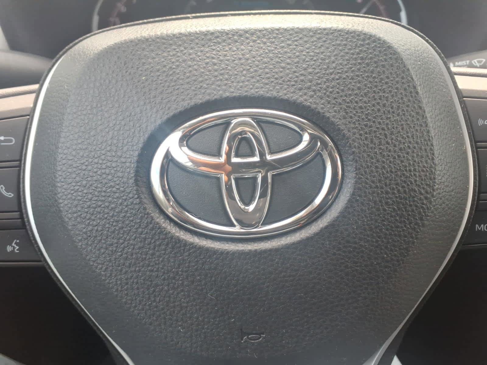 Used 2023 Toyota RAV4 XLE w/ Convenience Package AWD/4WD image 10