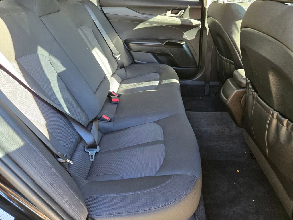 Used 2022 Kia K5 LXS image 17