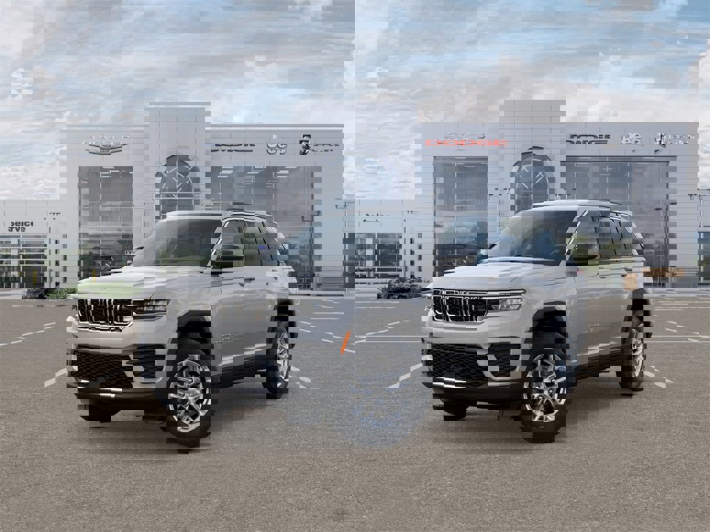 New 2025 Jeep Grand Cherokee Laredo X w/ Luxury Tech Group I