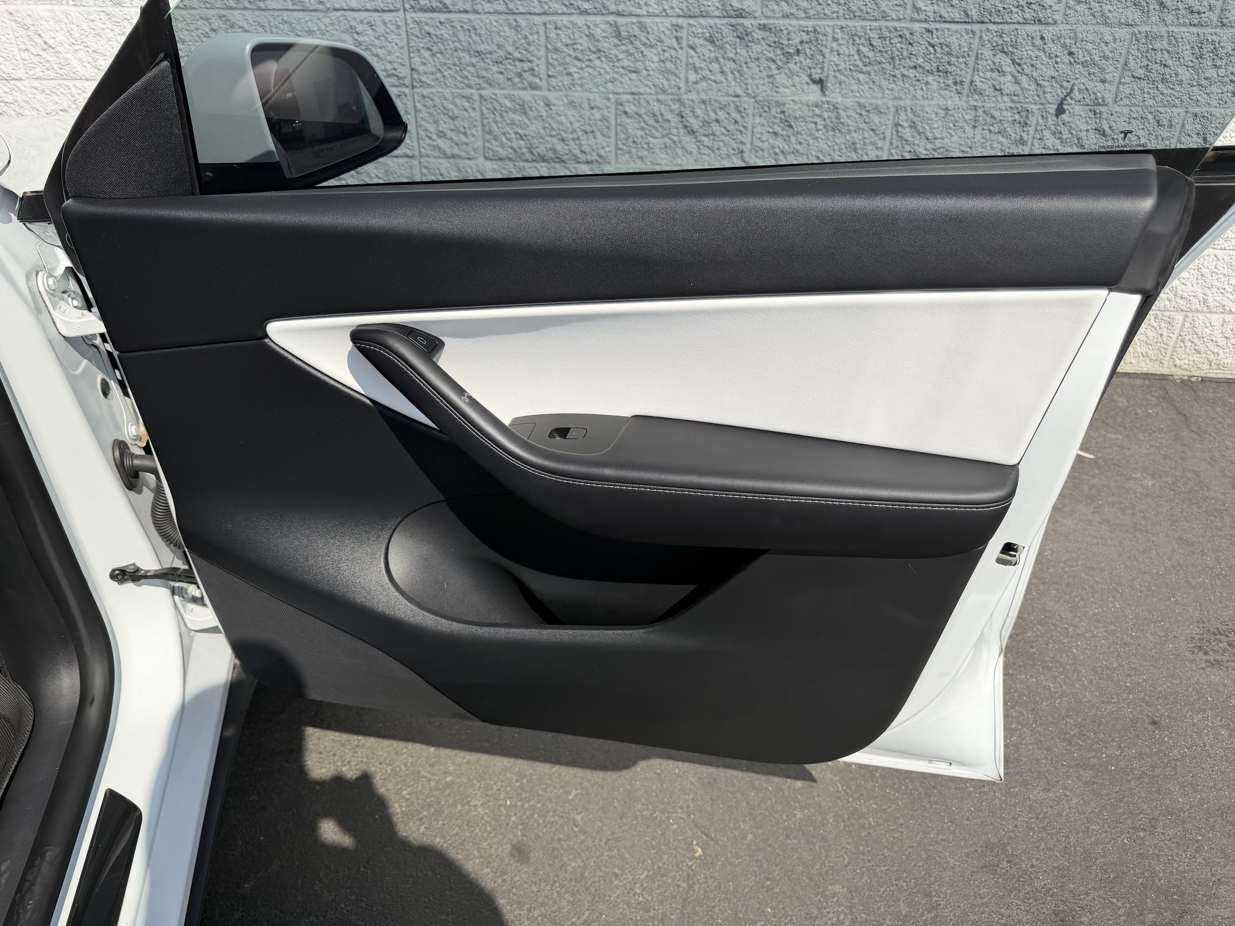 Used 2021 Tesla Model Y Long Range AWD/4WD image 30