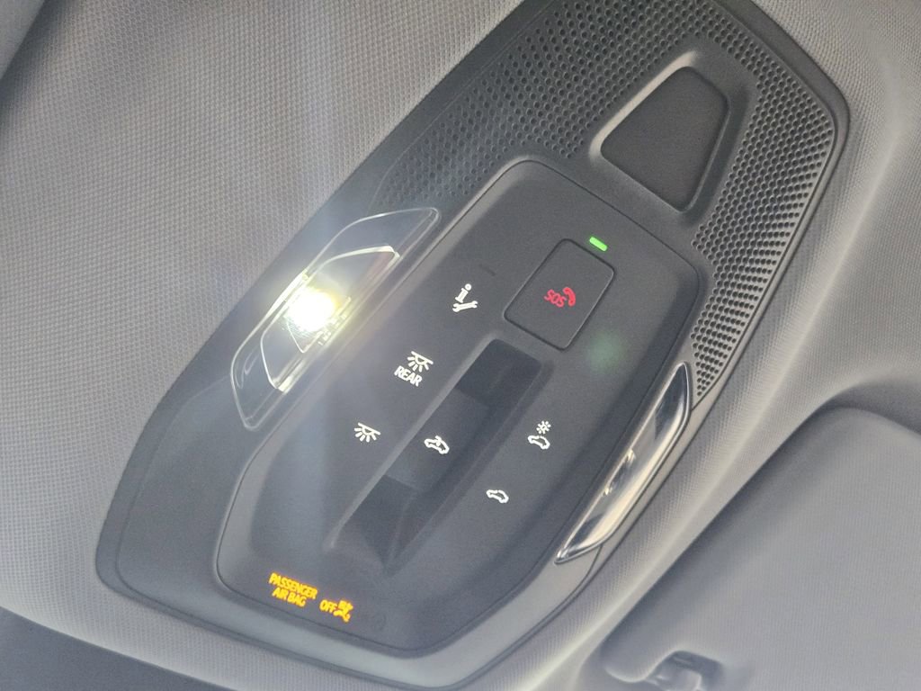 Certified 2025 Audi Q5 2.0T Premium image 33