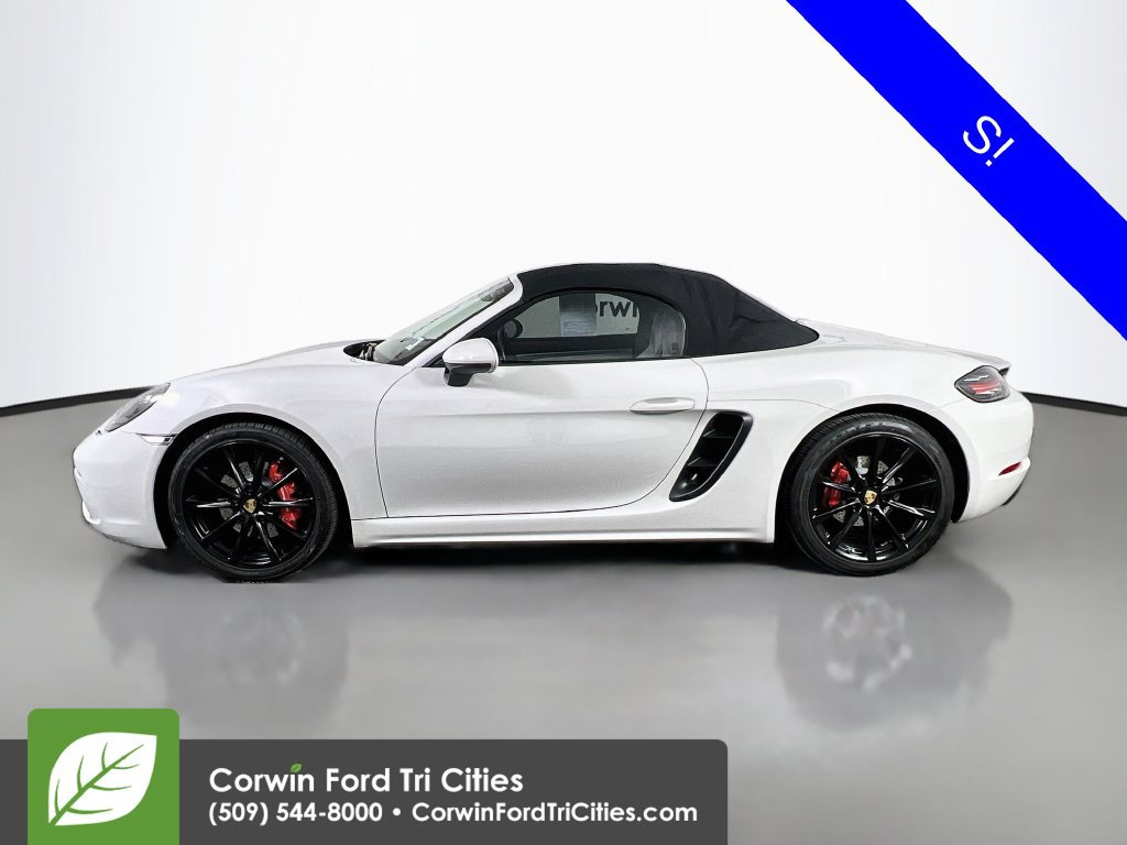 Used 2019 Porsche 718 Boxster RWD image 5