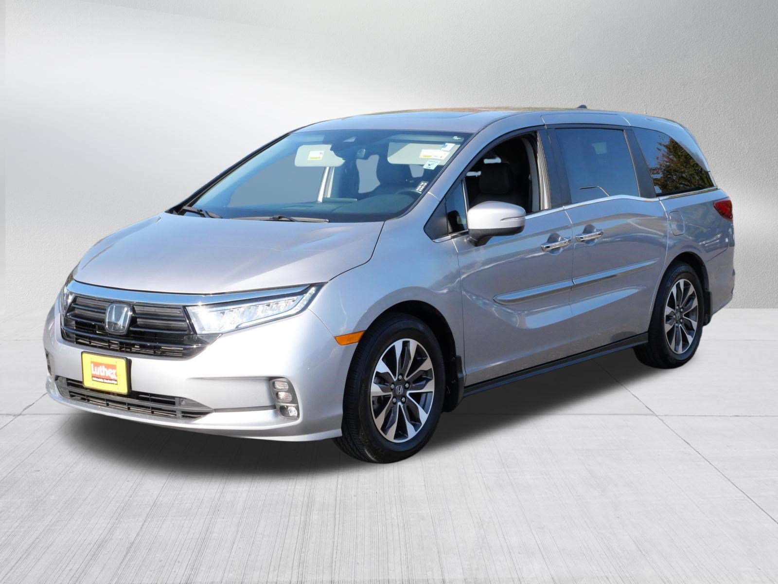 Used 2023 Honda Odyssey EX-L image 3