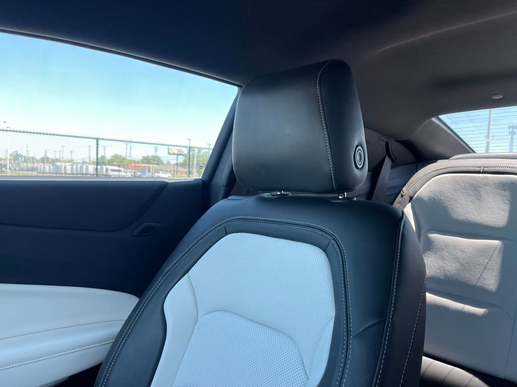 Used 2020 Chevrolet Camaro LT w/ RS Package RWD image 34