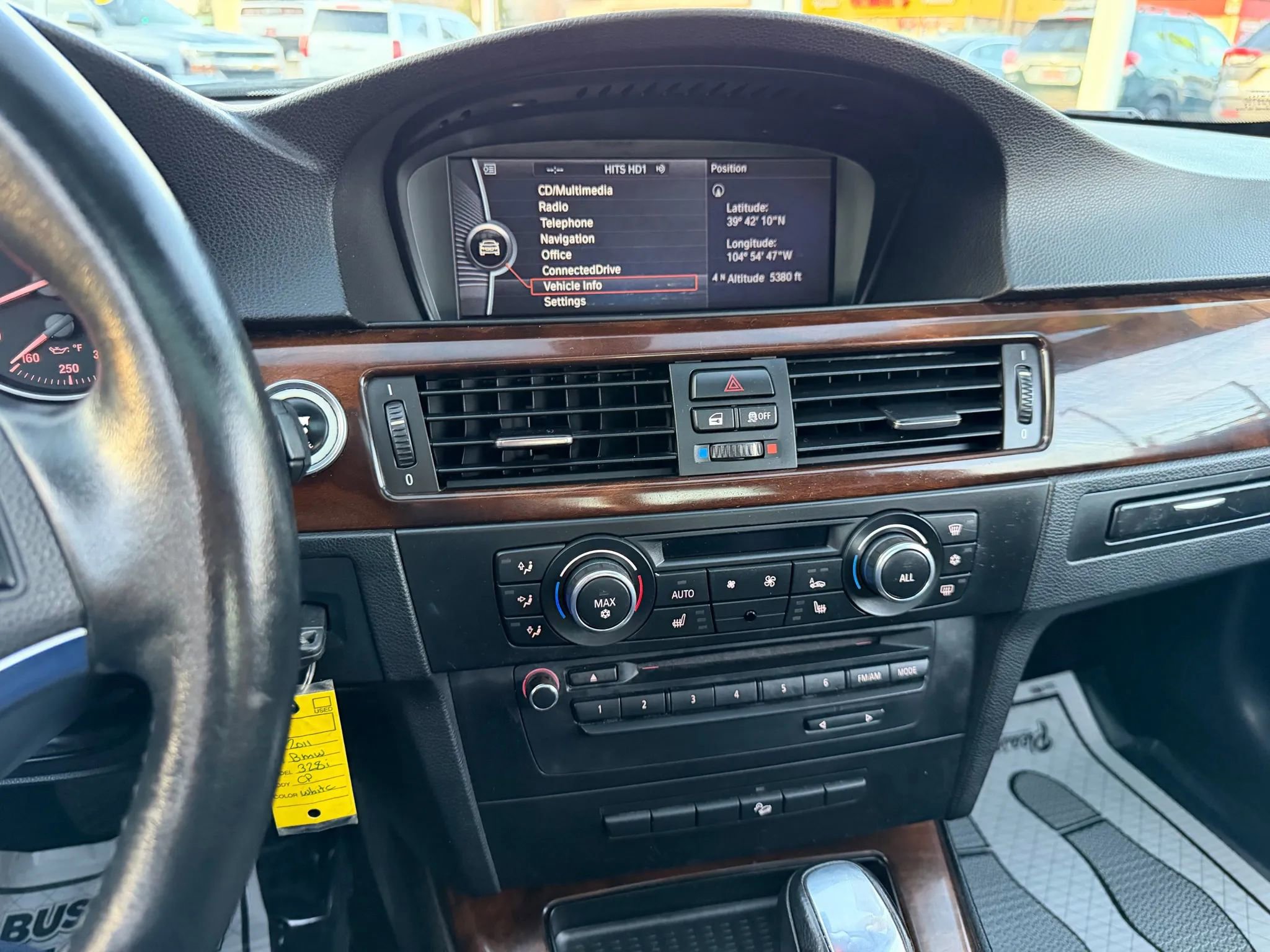 Used 2011 BMW 328i xDrive Coupe image 36