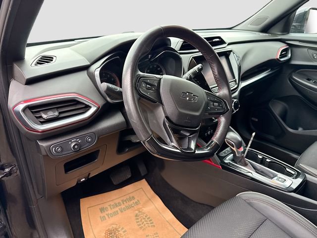 Used 2021 Chevrolet TrailBlazer RS w/ Sun and Liftgate Package image 10