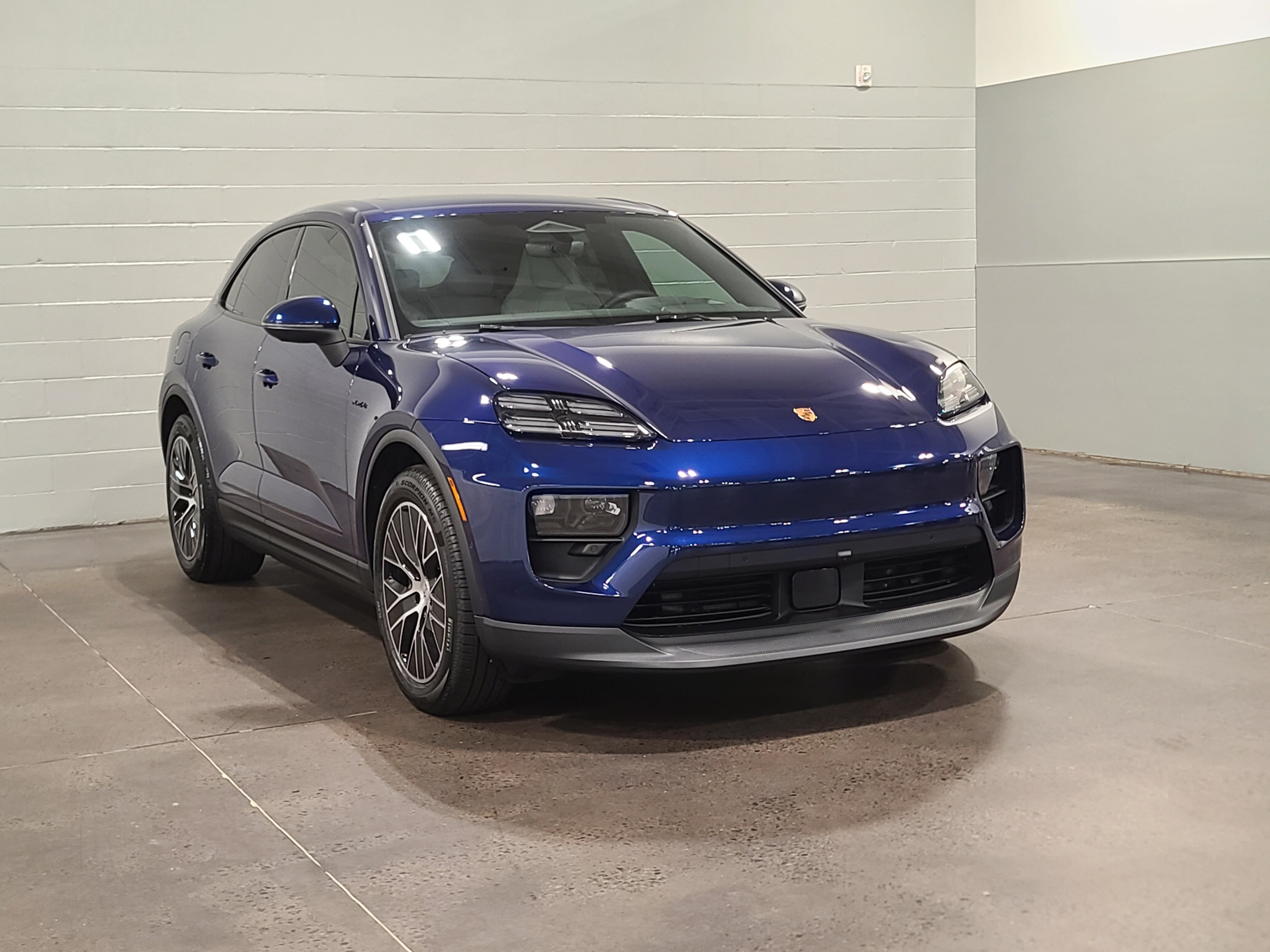 New 2026 Porsche Macan Electric RWD image 9