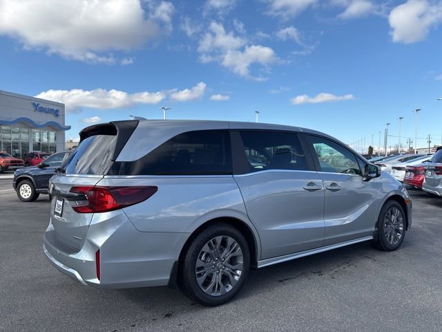 New 2026 Honda Odyssey Touring image 3