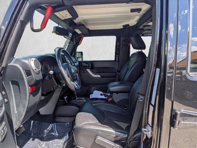 Used 2016 Jeep Wrangler Unlimited Rubicon AWD/4WD image 11
