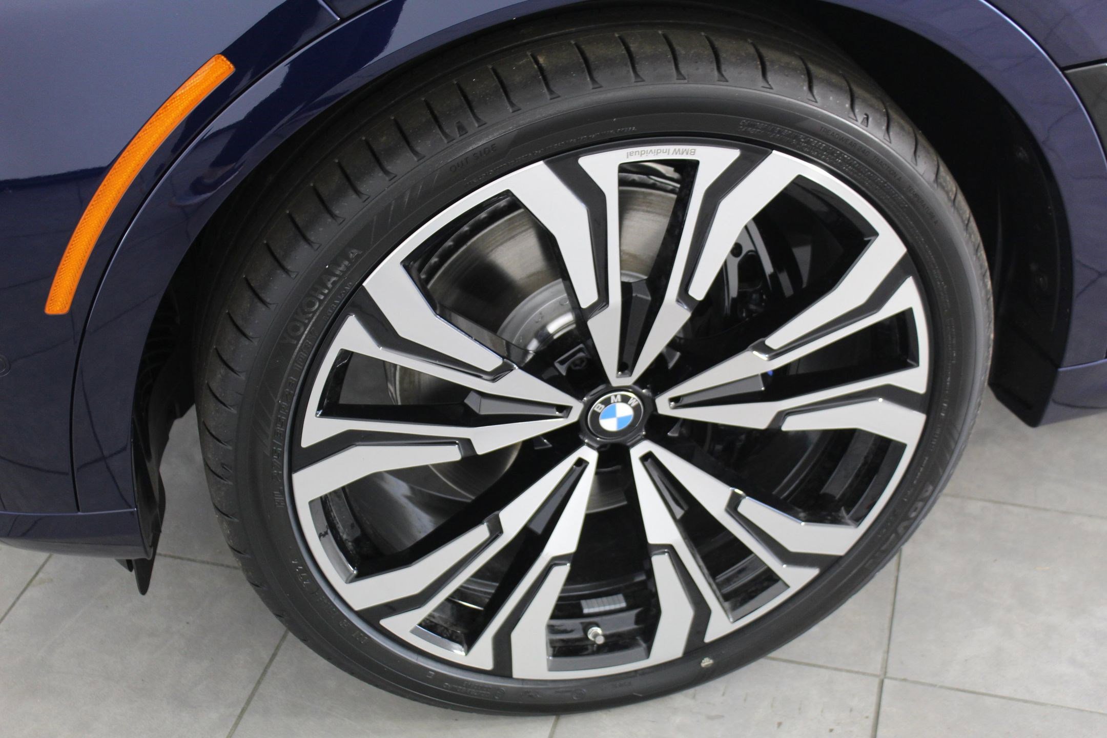 New 2026 BMW X7 M60i image 22