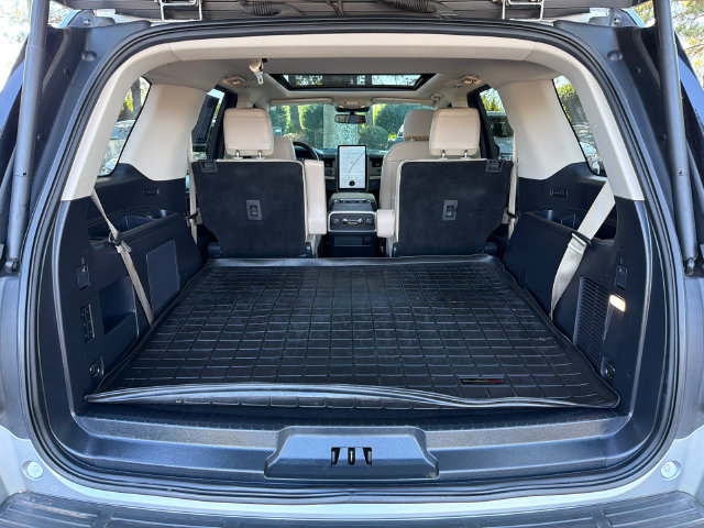 Used 2024 Ford Expedition Limited AWD/4WD image 18