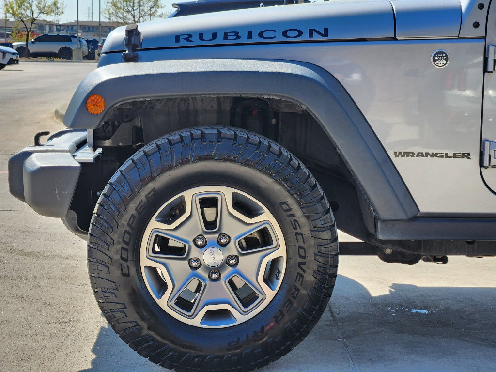 Used 2015 Jeep Wrangler Rubicon w/ Power Convenience Group image 8