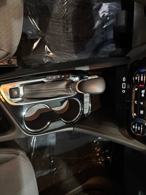 Used 2023 Buick Encore GX Select w/ Safety Package II AWD/4WD image 20