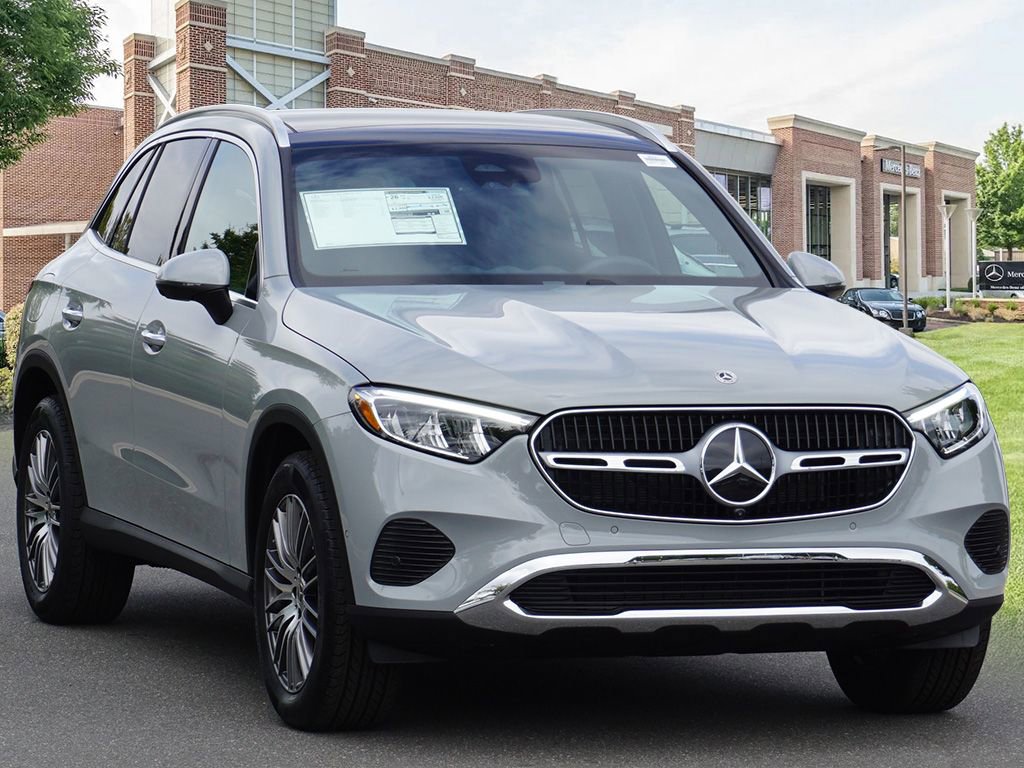 New 2026 Mercedes-Benz GLC 300 4MATIC image 3