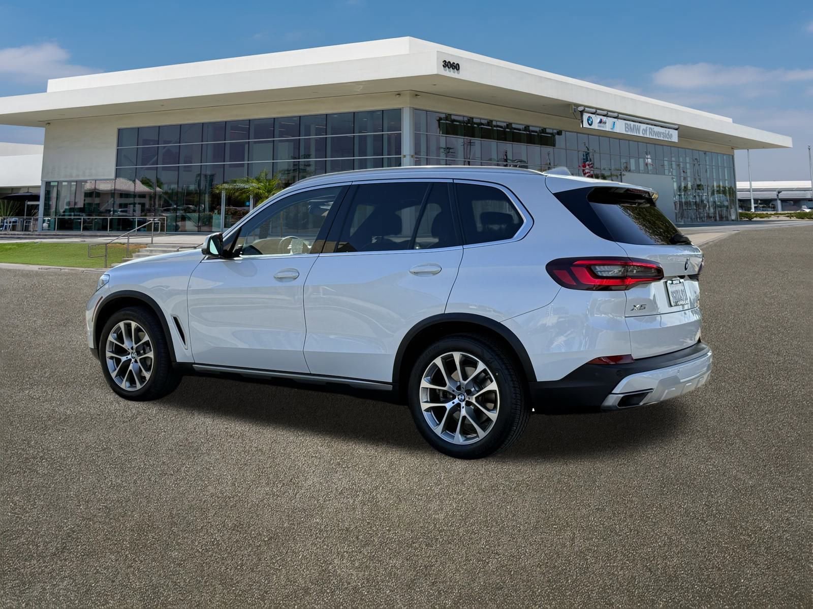Certified 2022 BMW X5 xDrive40i image 7