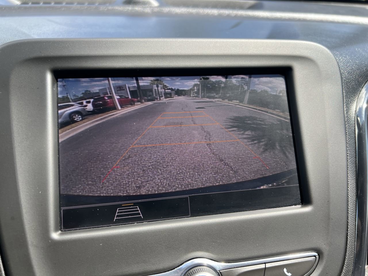 Used 2022 Chevrolet Equinox RS FWD image 25