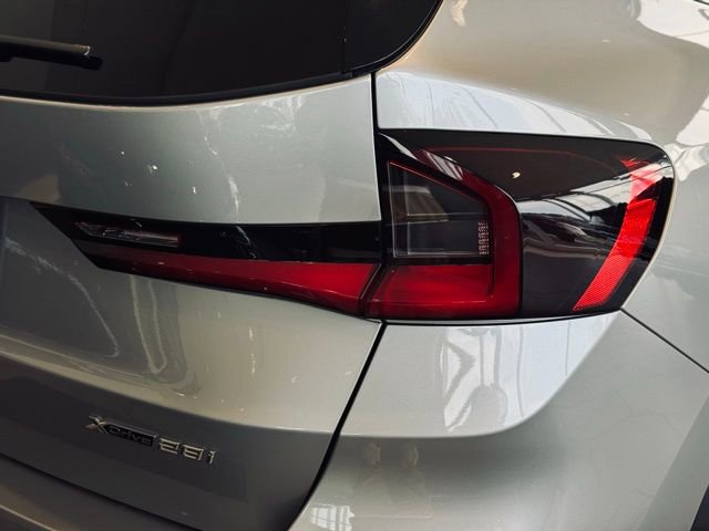 Used 2026 BMW X1 xDrive28i image 6