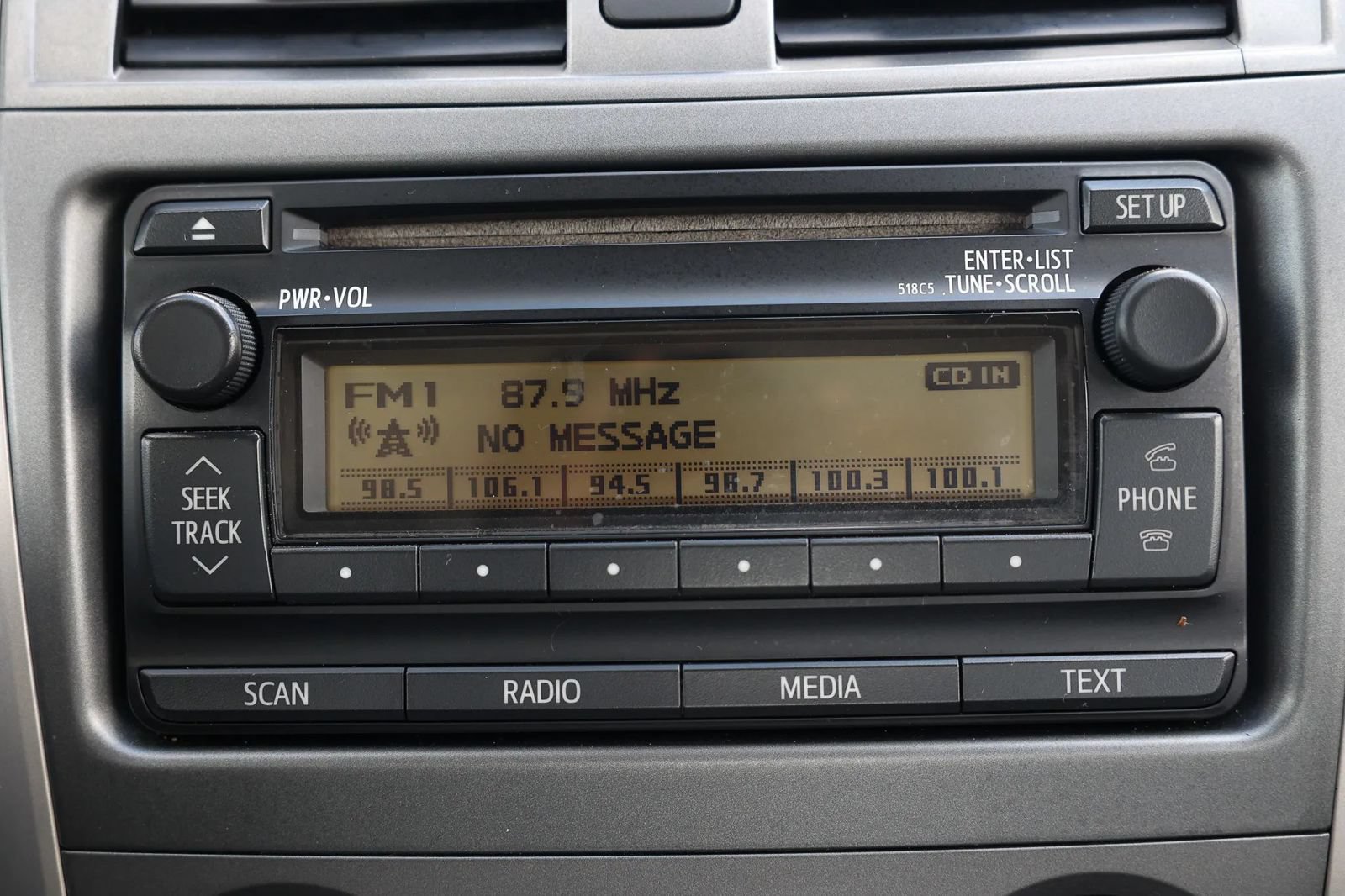 Used 2012 Toyota Corolla LE FWD image 29