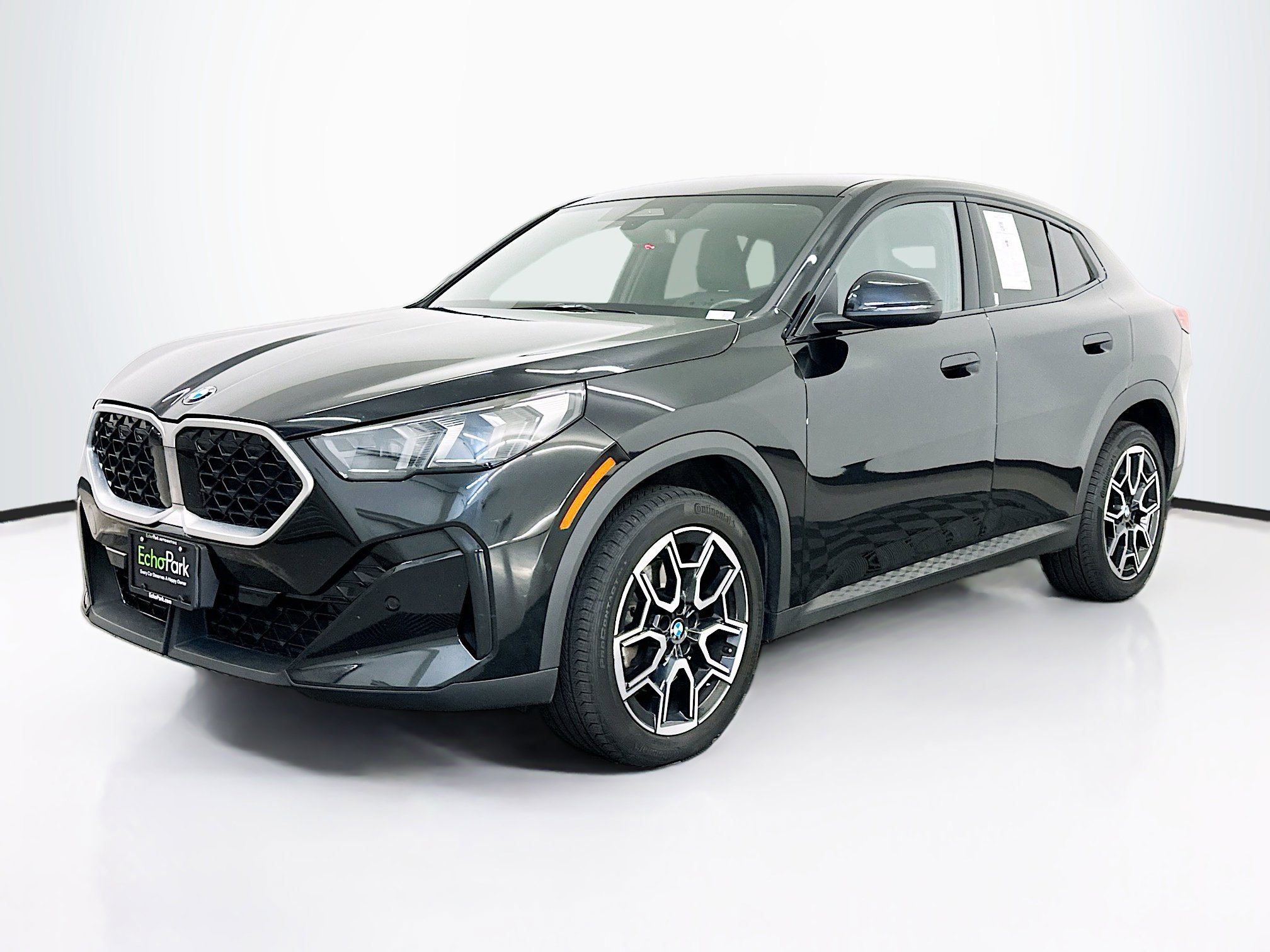 Used 2025 BMW X2 xDrive28i image 3