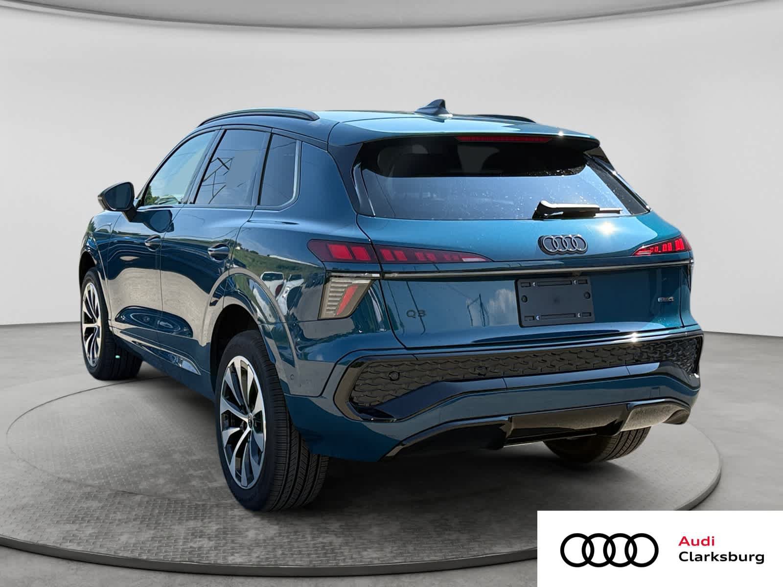 New 2026 Audi Q3 quattro 2.0T AWD/4WD image 7
