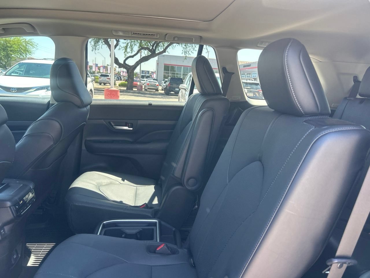 Used 2026 Toyota Grand Highlander AWD Hybrid image 6