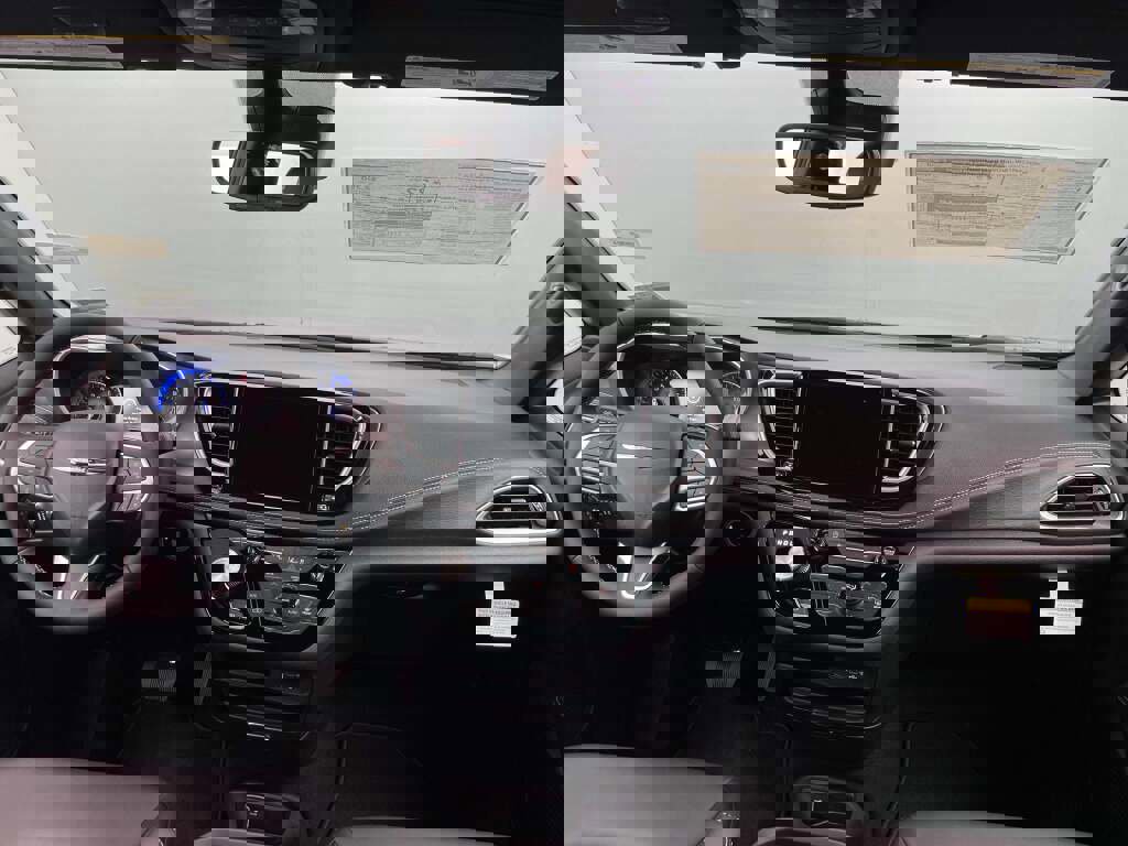 New 2026 Chrysler Pacifica Select image 22