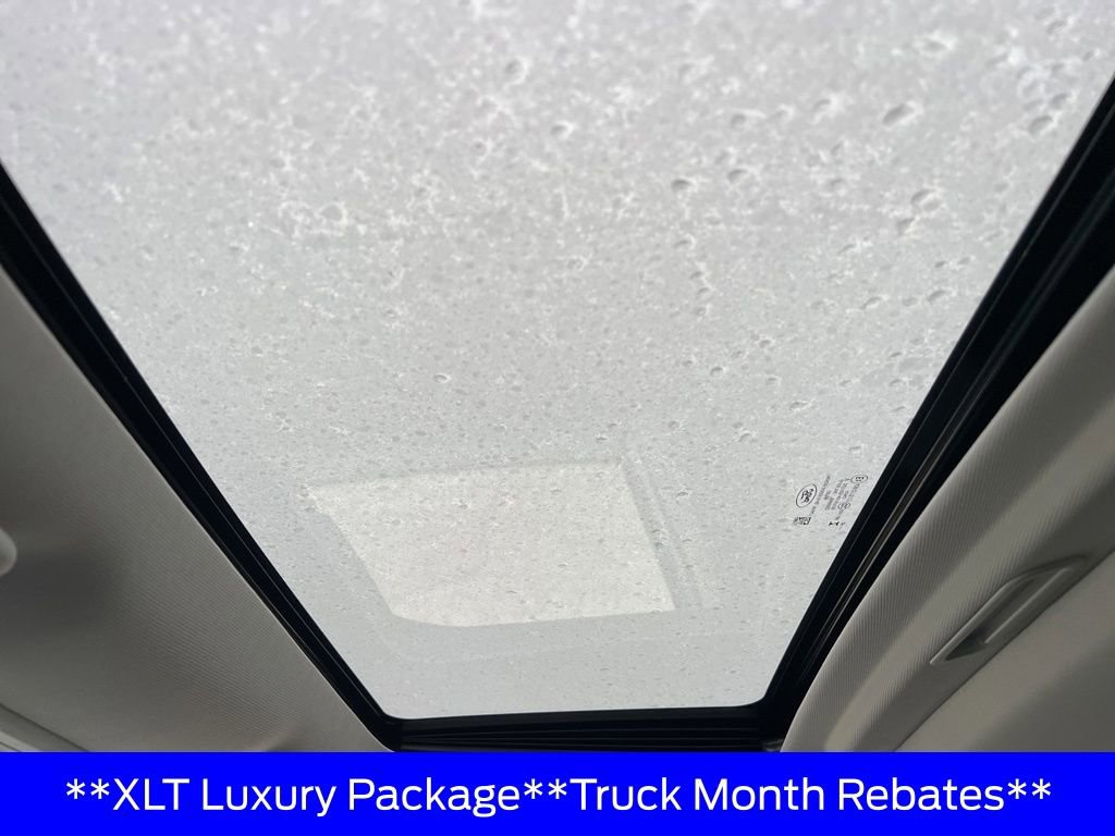 New 2025 Ford Maverick XLT w/ XLT Luxury Package image 29