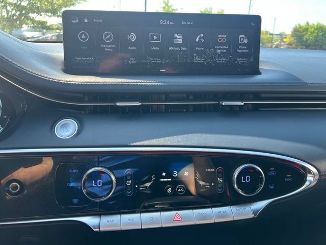 Used 2023 Genesis GV70 2.5T w/ Sport Prestige Package AWD/4WD image 24