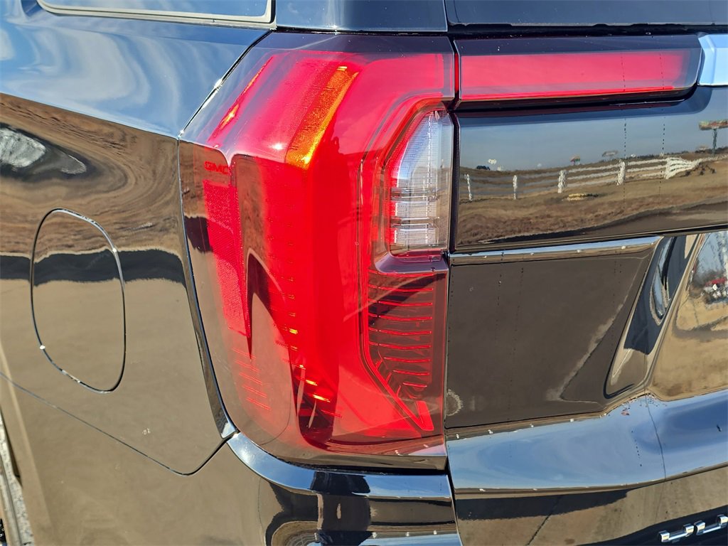 New 2026 GMC Yukon Denali w/ Sun & Power Step Package image 35