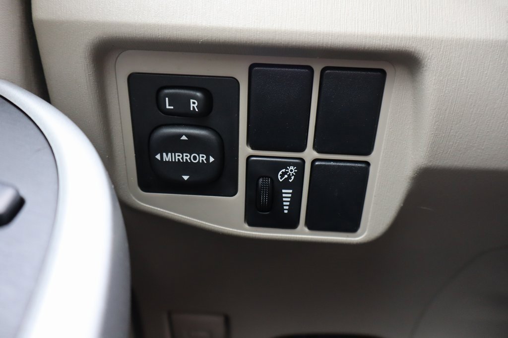 Used 2011 Toyota Prius Two image 16