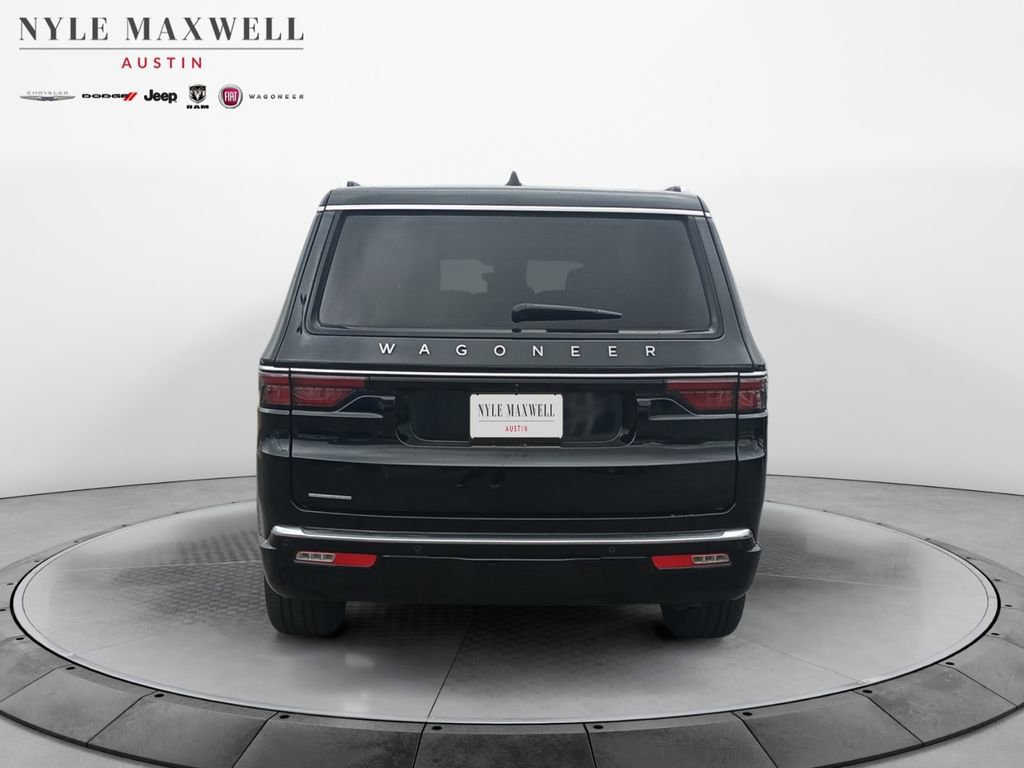 Used 2023 Jeep Wagoneer 4WD w/ Premium Group I image 15