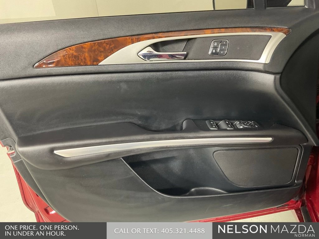Used 2016 Lincoln MKZ w/ Equipment Group 300A Reserve FWD image 17