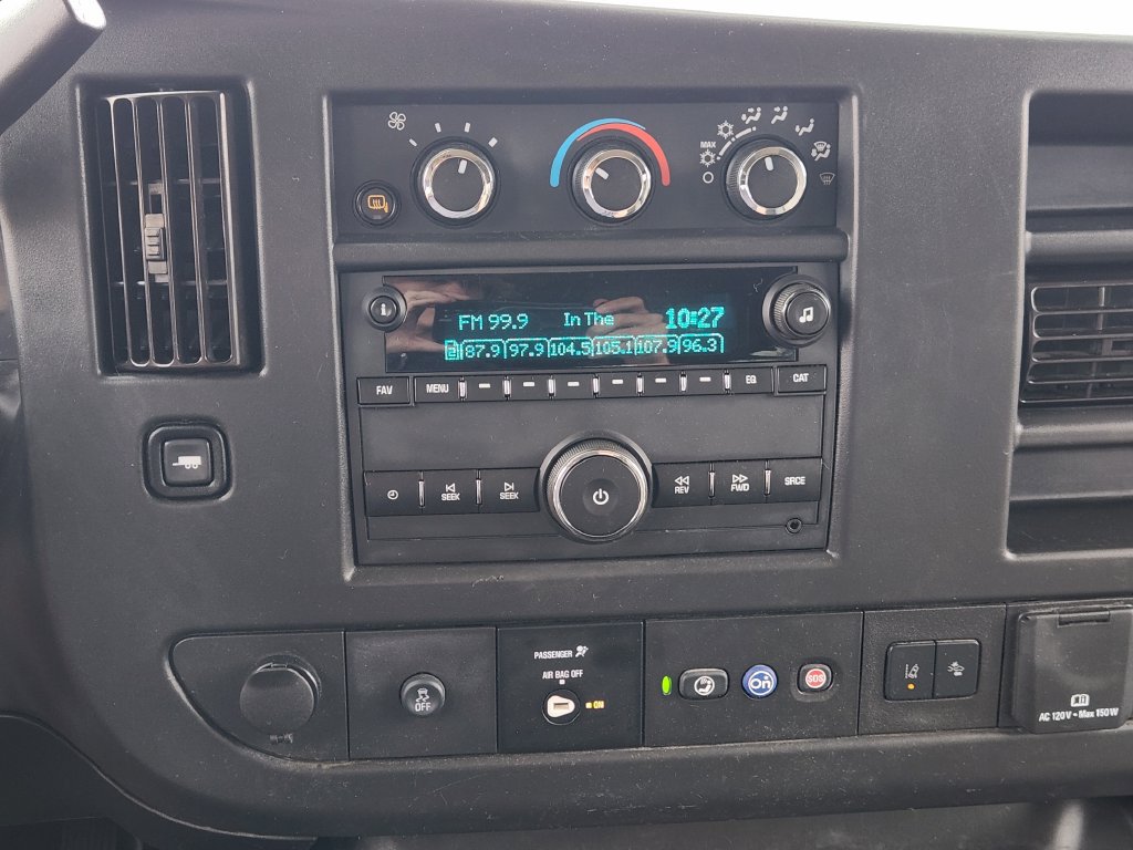 Used 2025 Chevrolet Express 2500 LT w/ LT Preferred Equipment Group RWD image 16